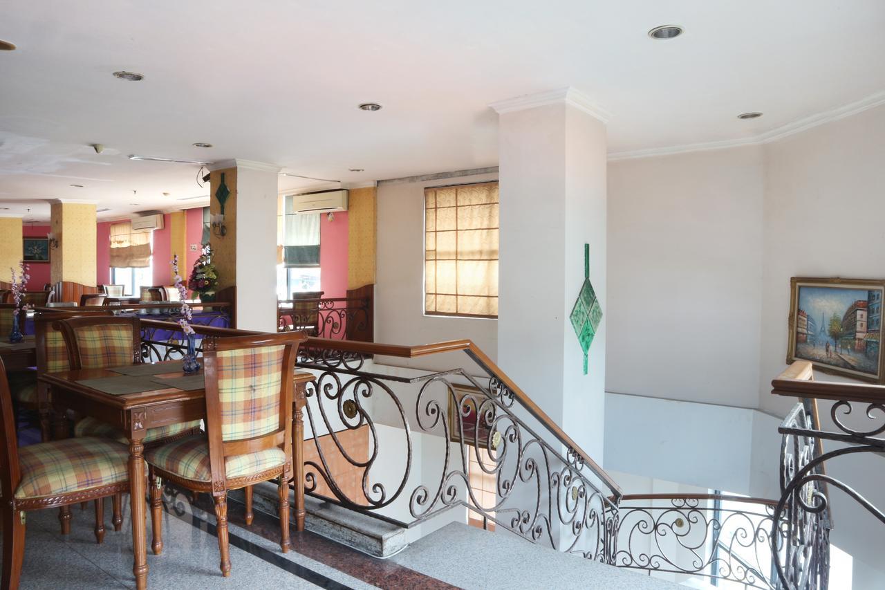 Hotel Farel Jakarta Exterior photo