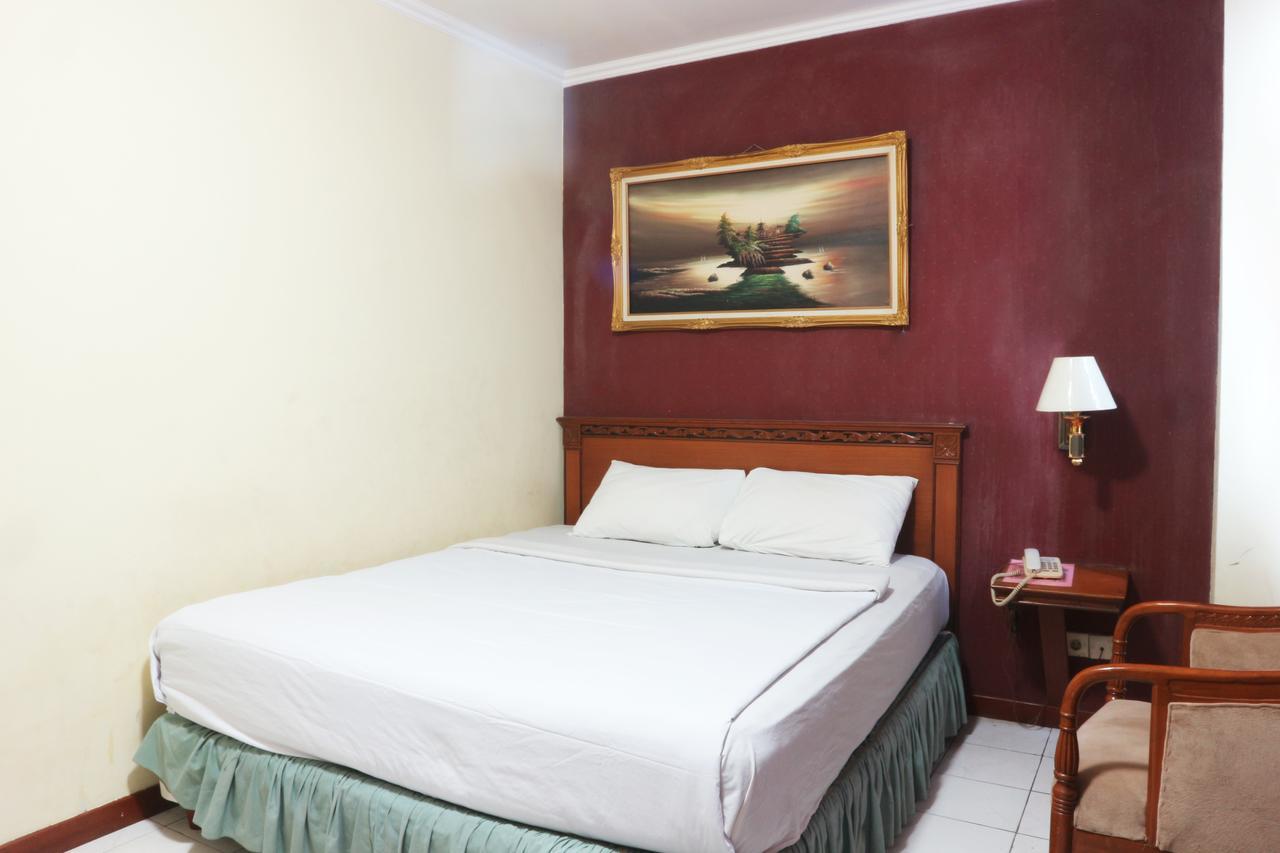 Hotel Farel Jakarta Exterior photo